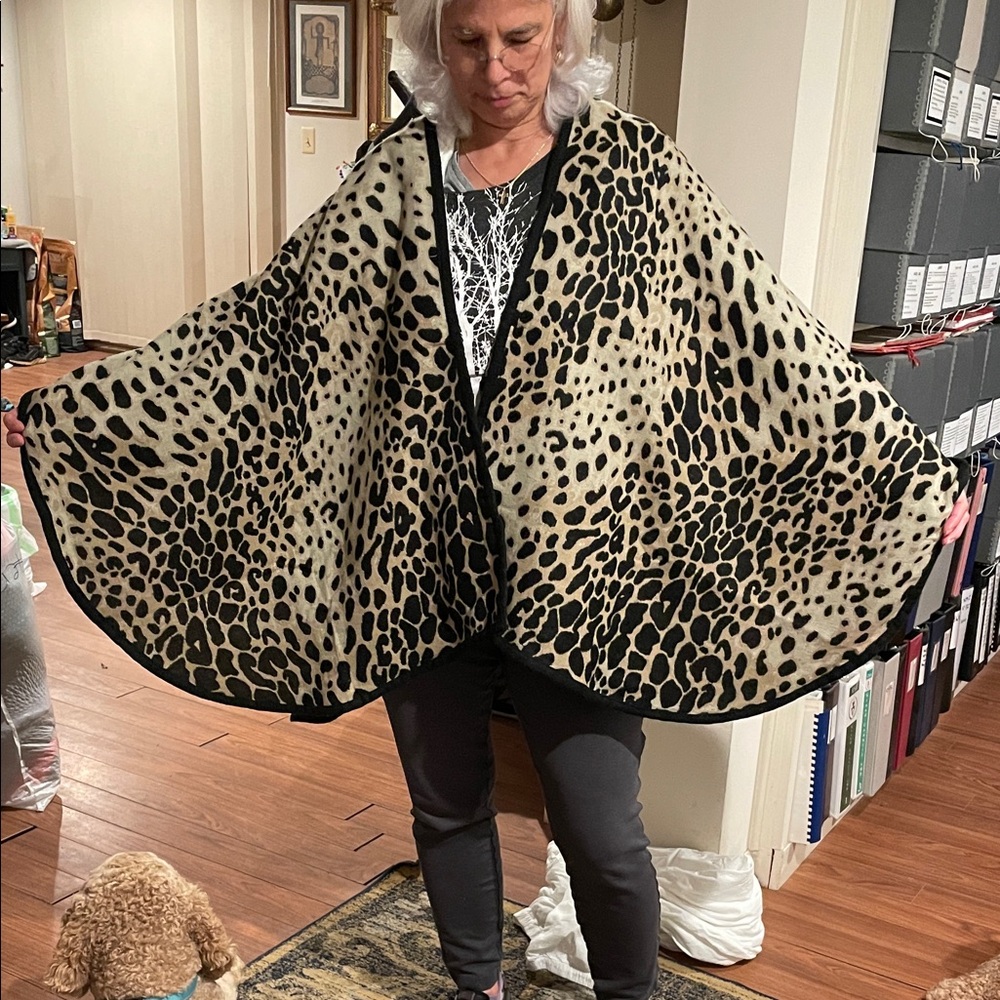 Johnston & Murphy Animal Print Women's Poncho